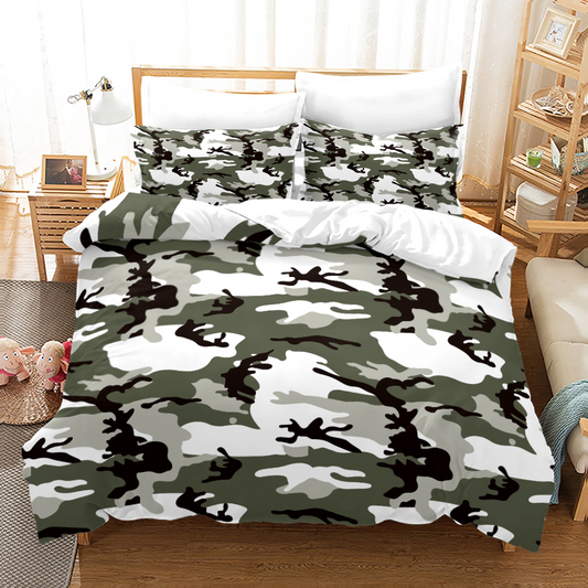 Outdoor Adventure Camo Bed Set